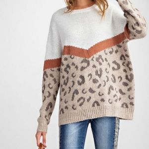 Womens L Easel Cheetah sweater
